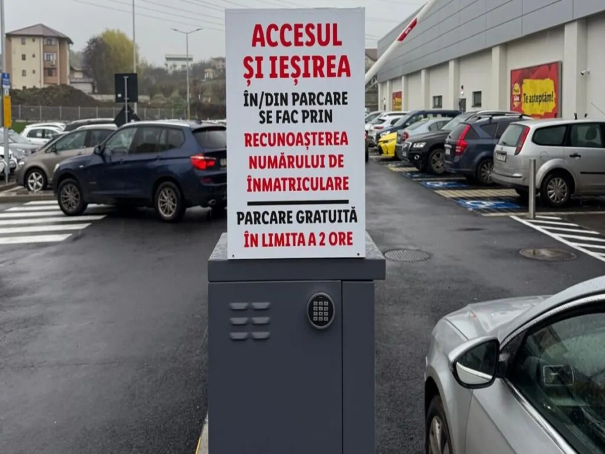 Veste proastă! Unul dintre cele mai mari lanuțuri de supermarketuri activează barierele în parcări - Foto: ziaruldeiasi.ro
