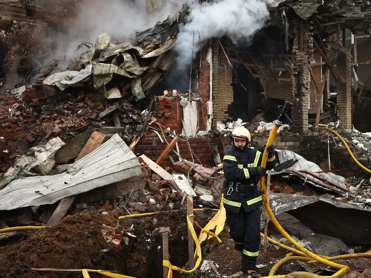 Rusia a atacat masiv infrastructura energetică a Ucrainei. Cel puțin un mort și 5 răniți