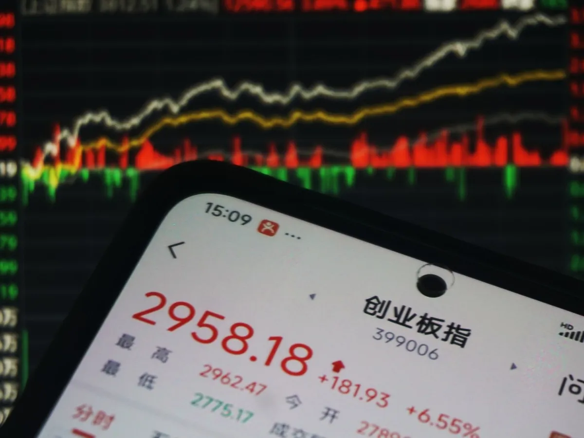 UE va verifica investițiile străine riscante. China pe lista neagră: 5.900.000.000 € numai în 2024