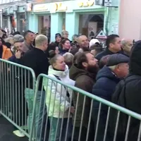 Autoritățile din R. Moldova: aglomeraţiile de la secţiile de vot din Rusia, „create artificial” - Foto: deschide.md