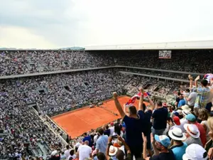 Bijuterii de mii de euro furate de pe arena Roland-Garros. Hoții au luat și bani  - Foto: Roland-Garros