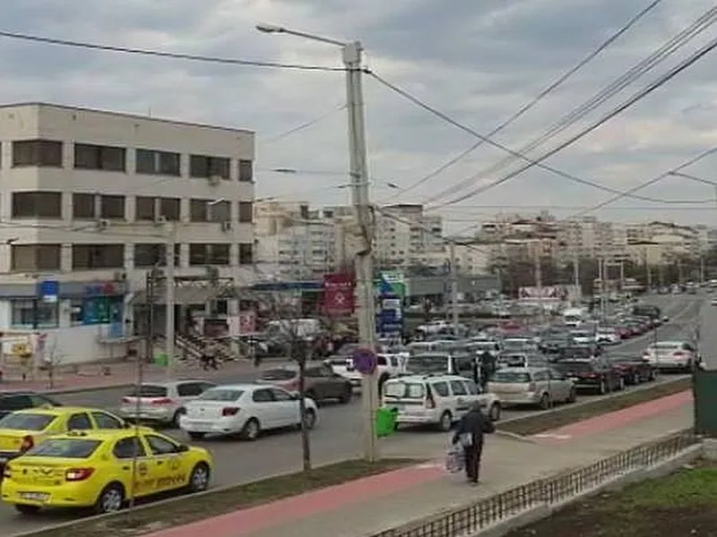 „Ajutor, Iașul se sufocă!” – Ce înseamnă să locuiești într-un oraș asfixiat de propria dezvoltare - Foto: dezvaluirea.ro