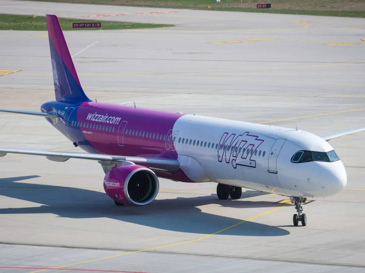 Un avion Airbus A321 NEO al WIzz Air aterizează la Stuttgart, acum două zile - Foto: Profimedia Images