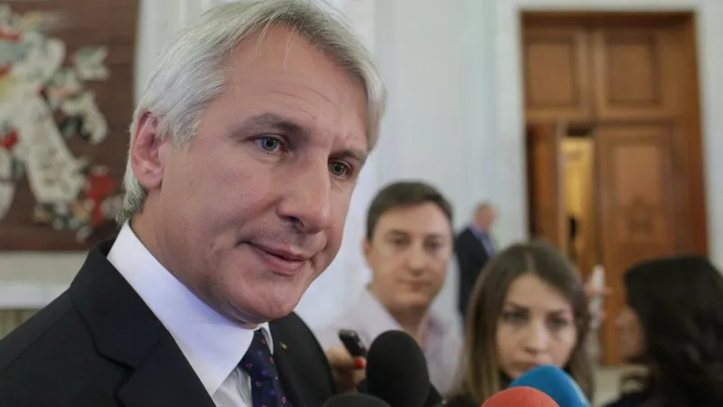 Orlando Teodorovici îi critică pe funcționari. Foto Inquam Photos/Octav Ganea