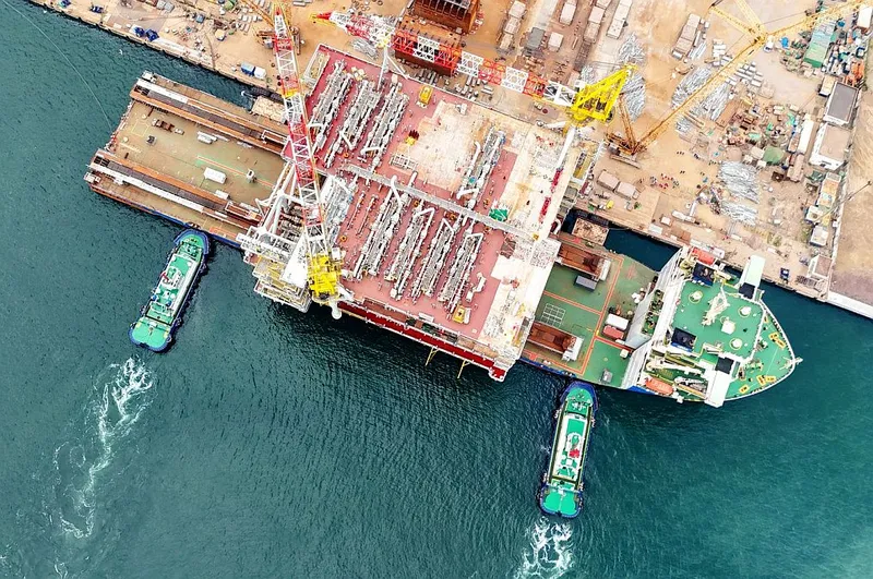Platforma de colectare a petrolului și gazelor Saudi Aramco Mazan, Qingdao, China - Foto: Profimedia Images