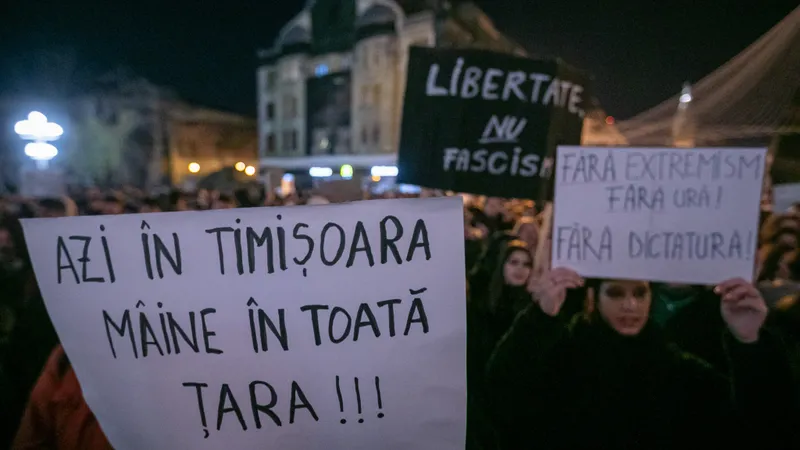 Mii de tineri protestează cu sloganurile Revoluției din 1989 din împotriva lui Călin Georgescu - Foto: Inquam Photos / Virgil Simonescu