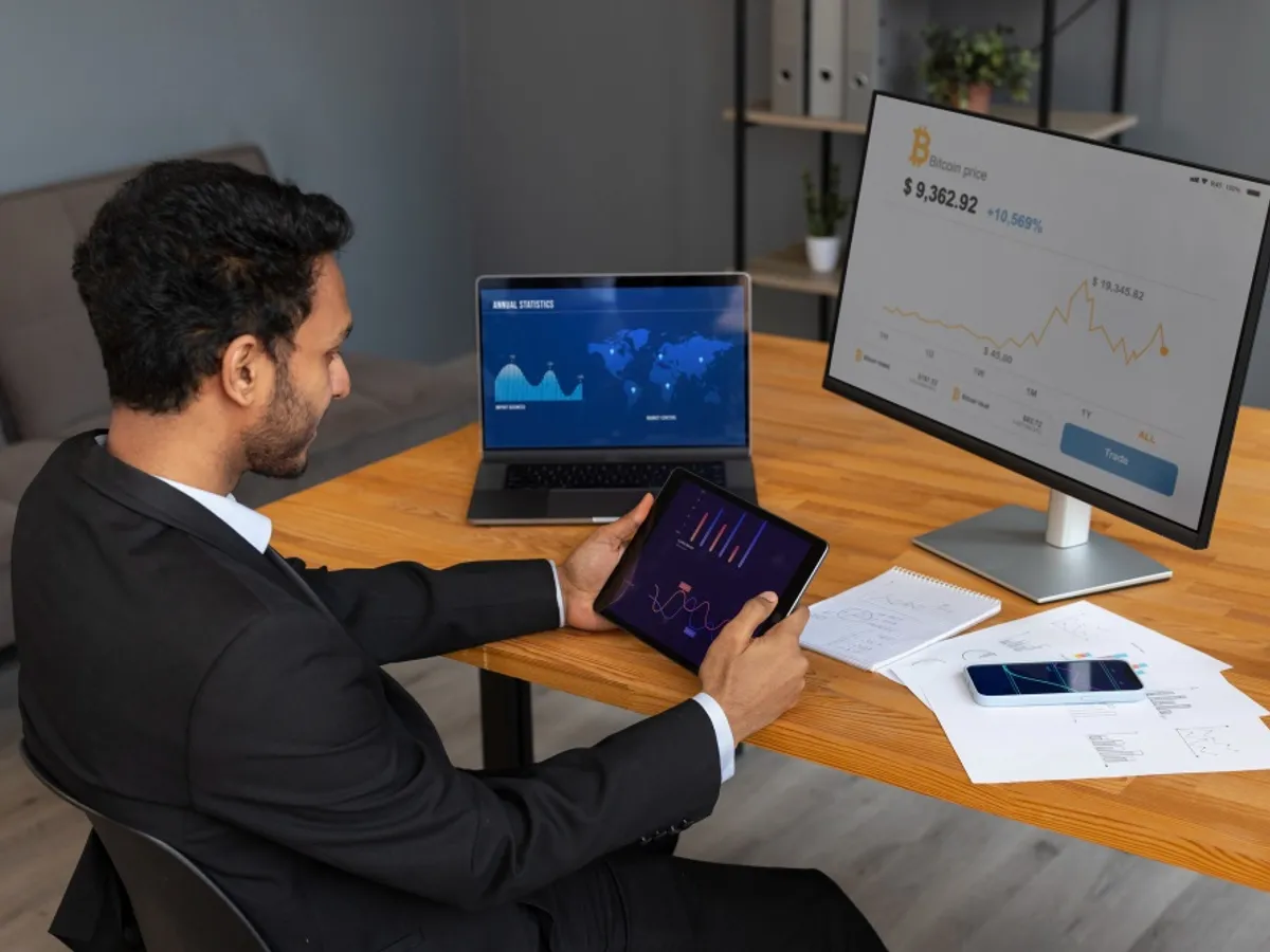 Escrocherie extremă. Hackerii au furat cu o aplicație falsă 9.500.000 $ în criptomonede. 50 de victime