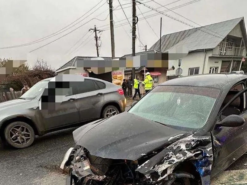 Poliţiştii fac cercetări pentru a stabili cu exactitate împrejurările în care a avut loc evenimentul rutier - Foto: IPJ Vrancea