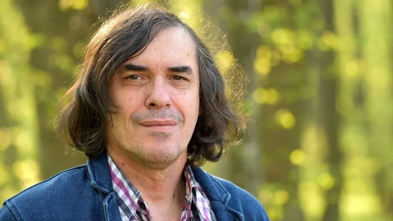 Cărtărescu /omiedesemne.ro