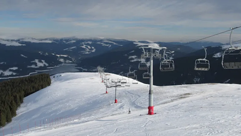 Pârtiile de schi de la Obârşia Lotrului, deschise de la 17 decembrie/foto: youtube