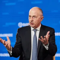 Ce salariu uriaș avea Mircea Geoană în România înainte să meargă la NATO? În ce obiecte a investit? - Foto: Facebook