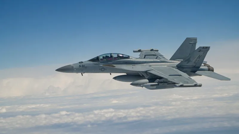 VIDEO Avioane americane EA-18G Growler, în misiune de poliție aeriană la granița Ucrainei / AirforceMagazin