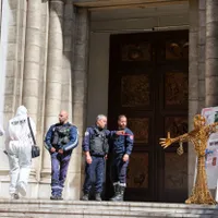 Un preot a fost atacat cu un cuțit în biserica Saint-Pierre d'Arene din Nisa - Foto: Profimedia Images