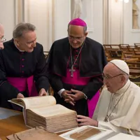 Episcopii şi cardinalii vor putea fi convocaţi şi condamnaţi de tribunalul penal al Vaticanului/FOTO: Facebook/Vatican News
