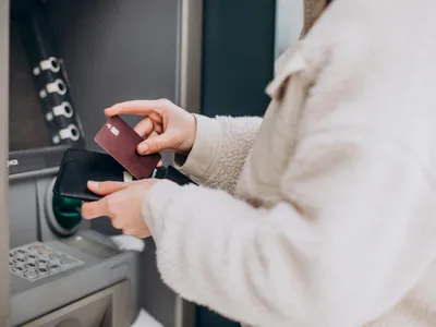 Bancomat - Foto: Freepik (rol ilustrativ)