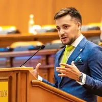 Febră mare la alcătuirea listelor pentru parlamentare și la USR Iași - Foto: Facebook/Filip Havarneanu