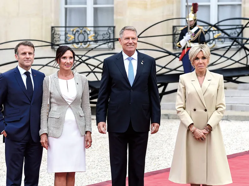 Klaus Iohannis și soția sa, Carmen, la recepția pentru șefii de stat și de guvern găzduită de Președintele Emmanuel Macron cu prilejul ceremoniei de deschidere a Jocurilor Olimpice de la Paris 2024 - Foto: Profimedia Images