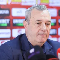 Mircea Rednic, la conferinţa de presă de prezentare la Dinamo Bucureşti, în noiembrie 2021 - Foto: Inquam Photos / Octav Ganea