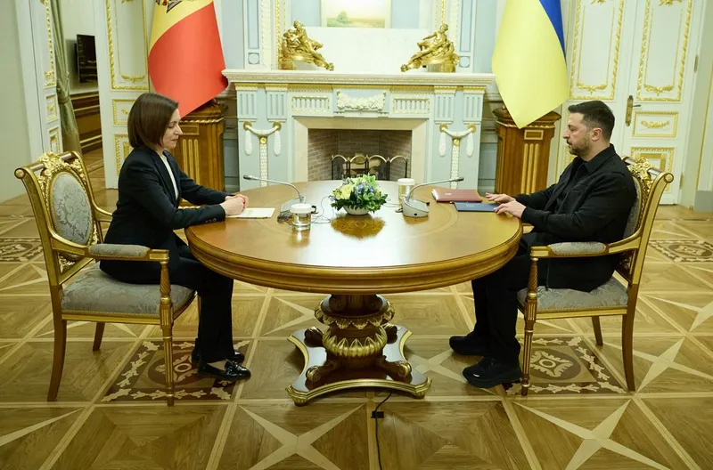 Maia Sandu, preşedintele Republicii Moldova, şi Volodimir Zelenski, preşedintele Ucrainei - Foto: president.gov.ua