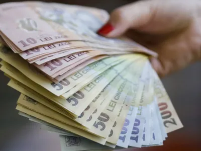 Câți bani a strâns Guvernul după aplicarea CASS de 10% pentru mame și pensionari. Primele cifre ale lunii septembrie