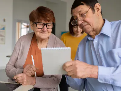 Care pensionari rămân fără o treime din pensie? Casa de Pensii îi verifică pe toți vârstnicii foto: Freepik (fotografie cu caracter ilustrativ)