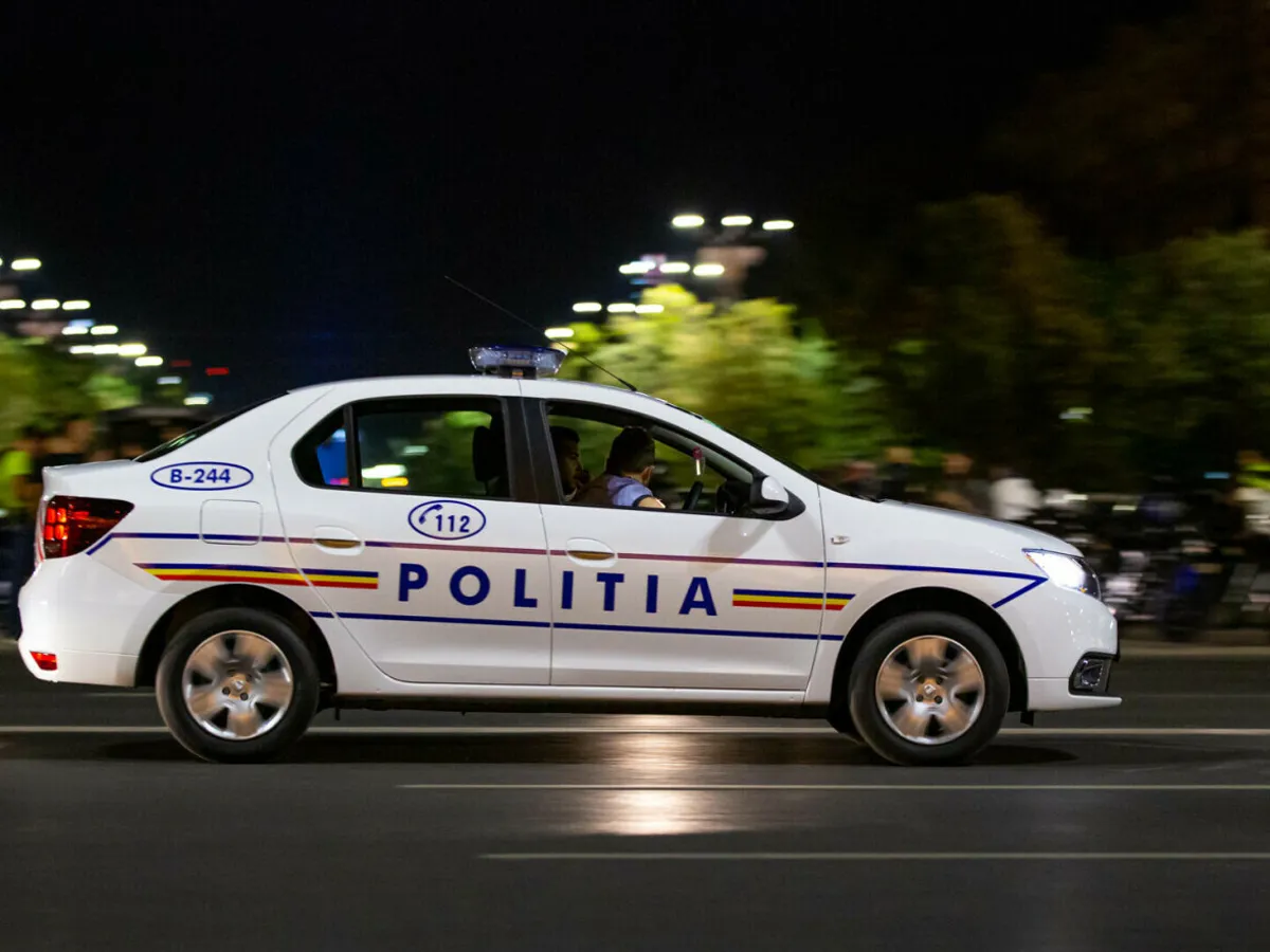 Femeie găsită în stare de inconștiență în Centrul Vechi. Găsită de polițiști, a fost dusă la spital - Foto: Stirile Protv / imagine rol ilustrativ