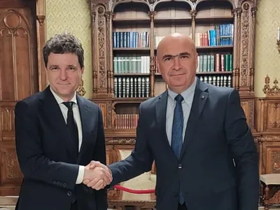 Ipoteza care ar debloca negocierile. Bolojan, numit premier de Nicușor Dan. Ce șanse sunt? - Foto: Facebook/ Nicușor Dan