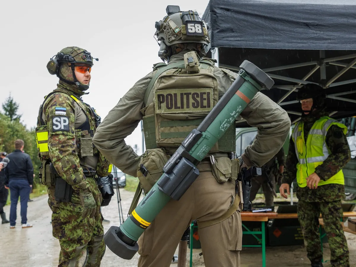 Membri ai Poliției și Grănicerilor au fost echipați cu arme antitanc în septembrie - Foto: Profimedia Images