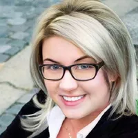 Simona Kadas, Fosta șefă a femeilor din Bihor a partidului lui Ponta, condamnată pentru că a condus beată, a fugit Foto: Facebook