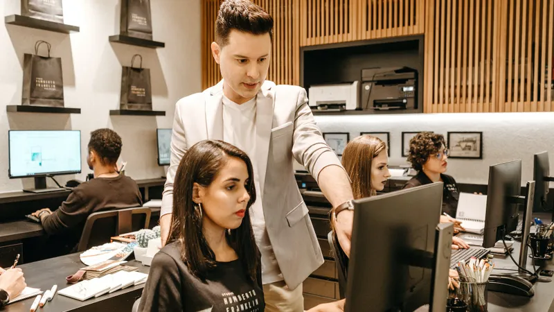 Sute de lei în plus la salariu pentru 1.300.000 români de la 1 ianuarie. - Foto: pexels / Jonathan Borba