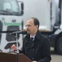 Primarul Ploieștiului Mihai Polițeanu, salubrizare fără licitație. După care amenință cu DNA - Foto: FB