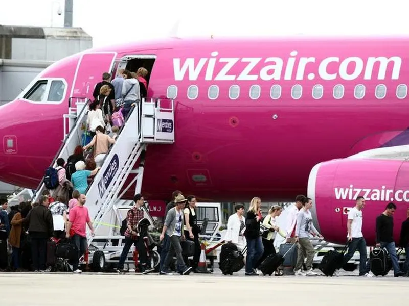 Zborul cu Wizz Air, o loterie. Compania anulează curse, din cauza unor verificări tehnice în avans - Foto: Profimedia Images - Caracter ilustrativ