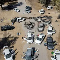 UE ar vrea să interzică importurile de mașini defecte, incomplete, daună totală. Inclusiv românilor - Foto: Profimedia Images