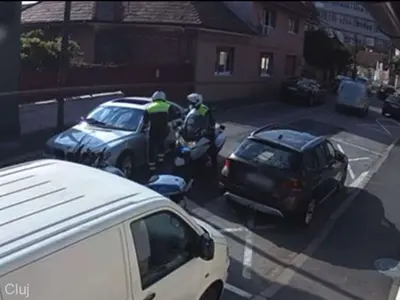 Șofer băut şi cu permisul anulat, prins de polițiști în Cluj după o urmărire cu motocicletele. / Foto: IPJ Cluj