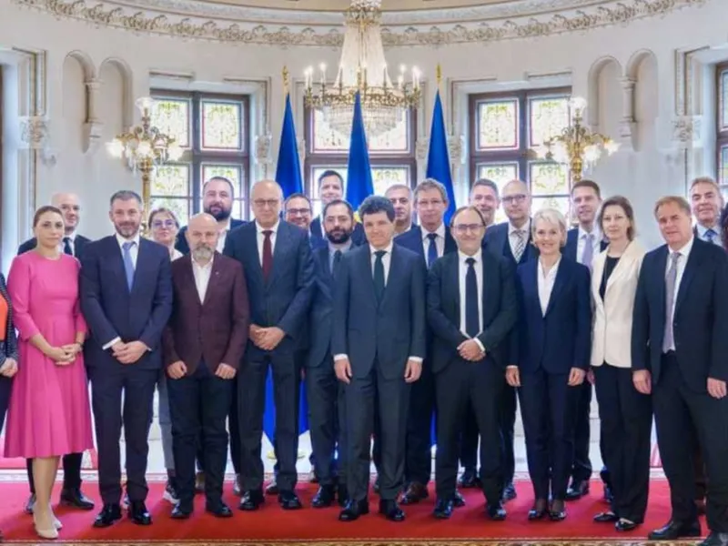 RBI cere reformă reală a statului: tăieri de cheltuieli, digitalizare și fără taxe noi - FOTO: Facebvook (imagine cu rol ilustrativ)