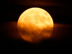 Când va putea fi văzută Superluna, un fenomen astrologic spectaculos Foto: Profimedia