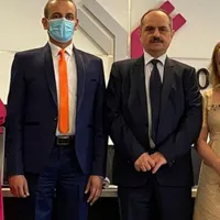 Virgil Păunescu, directorul Oncogen, cu ambasadorul Indiei la București