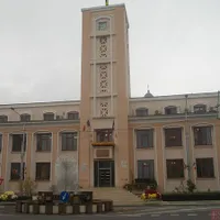 Sute de mii lei/lună pentru boli închipuite date angajaților din primăria ce nu poate plăti facturi / estnews.ro