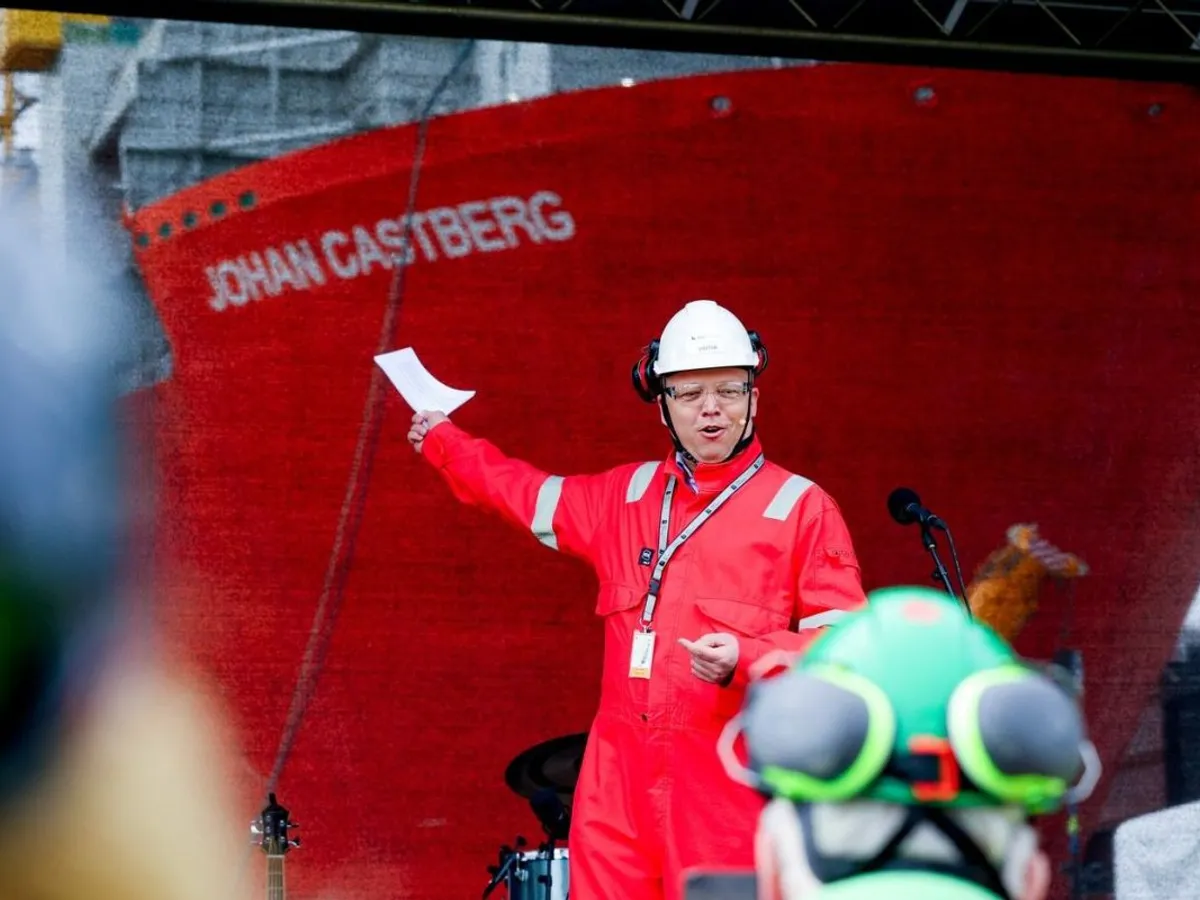 Ministrul norvegian al Finanţelor, Trygve Slagsvold Vedum, vorbeşte la Şantierul Naval Aker Solutions - Foto: Profimedia Images