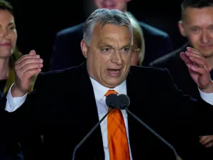 Vikor Orban, în genunchi în fața Rusiei și critică Occidentul: "Rusia nu a căzut. Economiile UE da" - FOTO: Profimedia