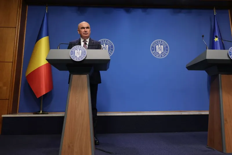 Premierul Ilie Bolojan, în conferinţă de presă - Foto: INQUAM PHOTOS/George Călin