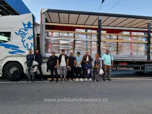 9 cetățeni din Siria, Egipt și Sri Lanka întorți de la granița cu Ungaria - Foto: Poliția de Frontieră