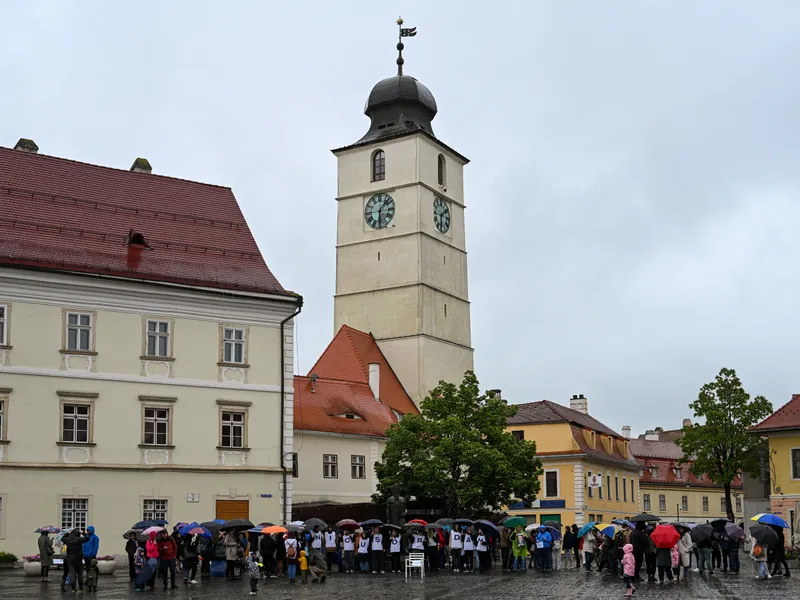 Finanţare nerambursabilă de 16 milioane de lei pentru restaurarea Turnului Sfatului din Sibiu - FOTO undemergem.ro