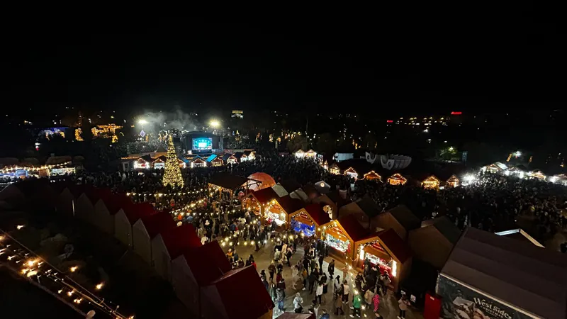 Cum cheltuiești 350 de lei cu copilul, în 2 ore, la Târgul de Crăciun West Side - Foto: Newsweek
