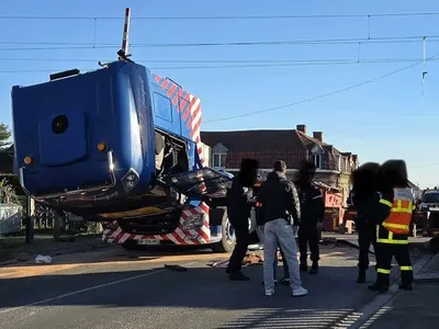 Accident feroviar grav în Franța. Un tren TGV s-a ciocnit cu un camion. Mecanicul a murit. 27 persoane, rănite - Foto: X