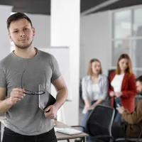 Ministrul Muncii, anunț pentru toți angajații. Se schimbă legea salarizării și modalitatea de plată Foto: Freepik (fotografie cu caracter ilustrativ)