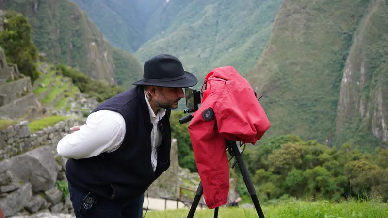 Corul Madrigal, primul cor din lume care face un videoclip în orașul sacru Machu Picchu - Foto: Facebook/Madrigal