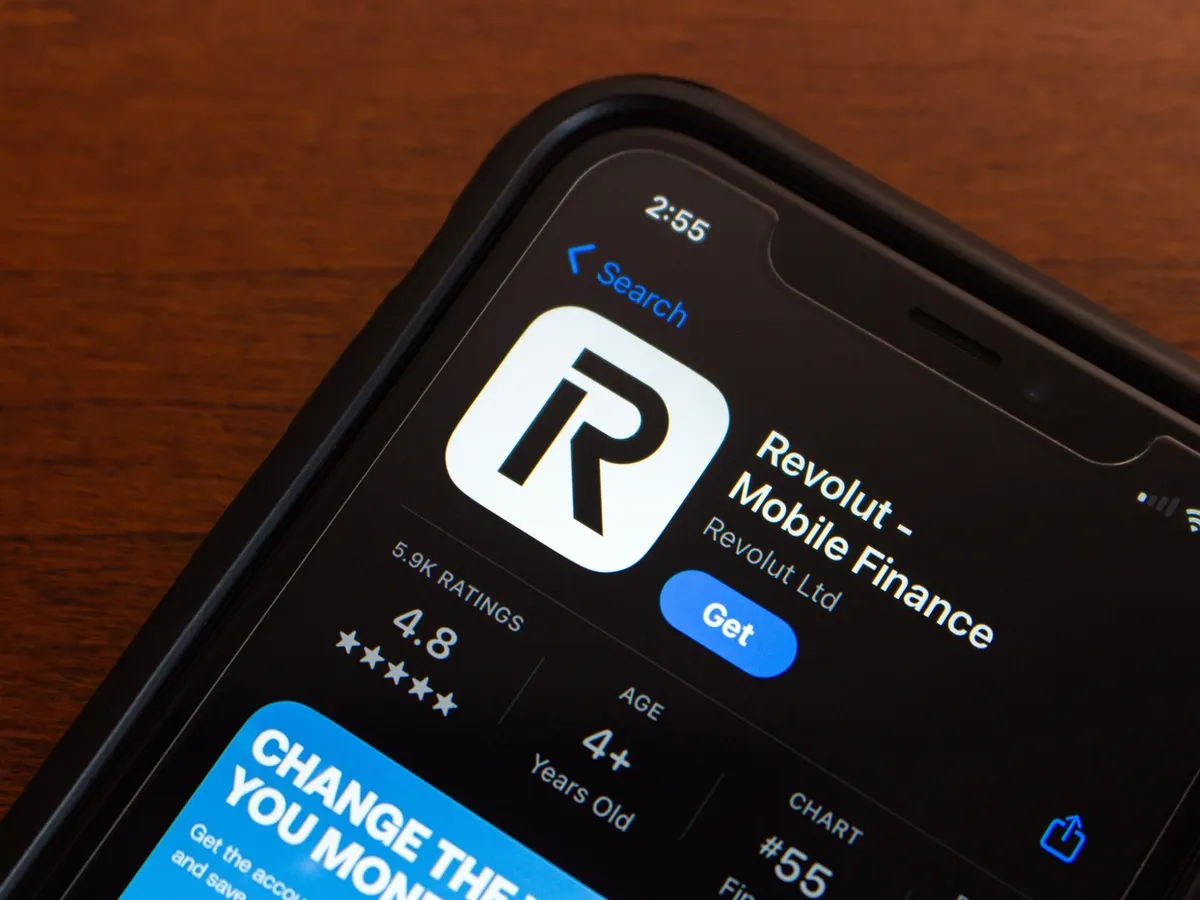 Revolut - Foto: Profimedia Images - Imagine cu rol ilustrativ