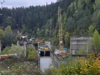 Centrala Hidroelectrică (CHE) Nehoiașu II  - Foto: Agerpres