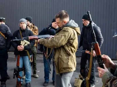 Cehia va livra Ucrainei arme şi muniţii în valoare de peste 7,6 milioane de euro / BBC